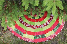Load image into Gallery viewer, Quilt As You Go Tree Skirt JT-1492