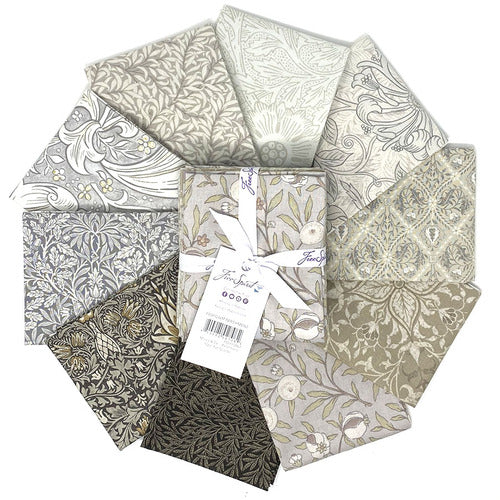 Morris & Co. Parchment Fat Quarter, Little Turtle Cottage