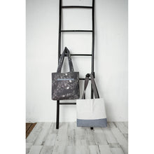Load image into Gallery viewer, Tote-ally Easy Tote Pattern T007
