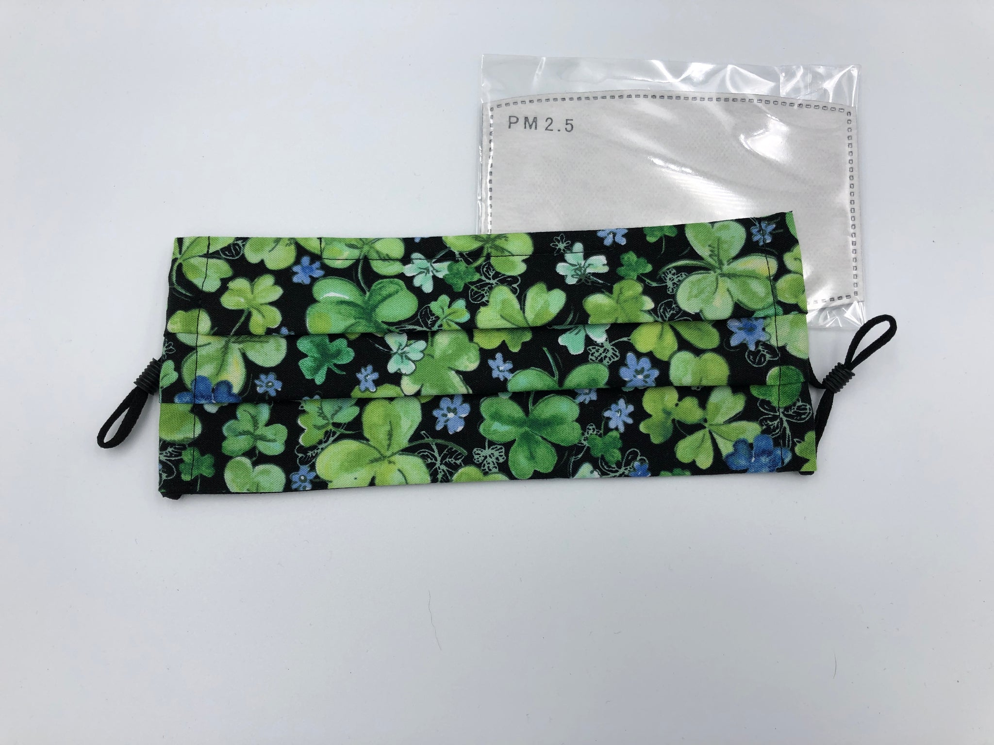 BLACK SHAMROCK Ear Loop Face Mask BLACK SHAMROCK Ear Loop Face Mask